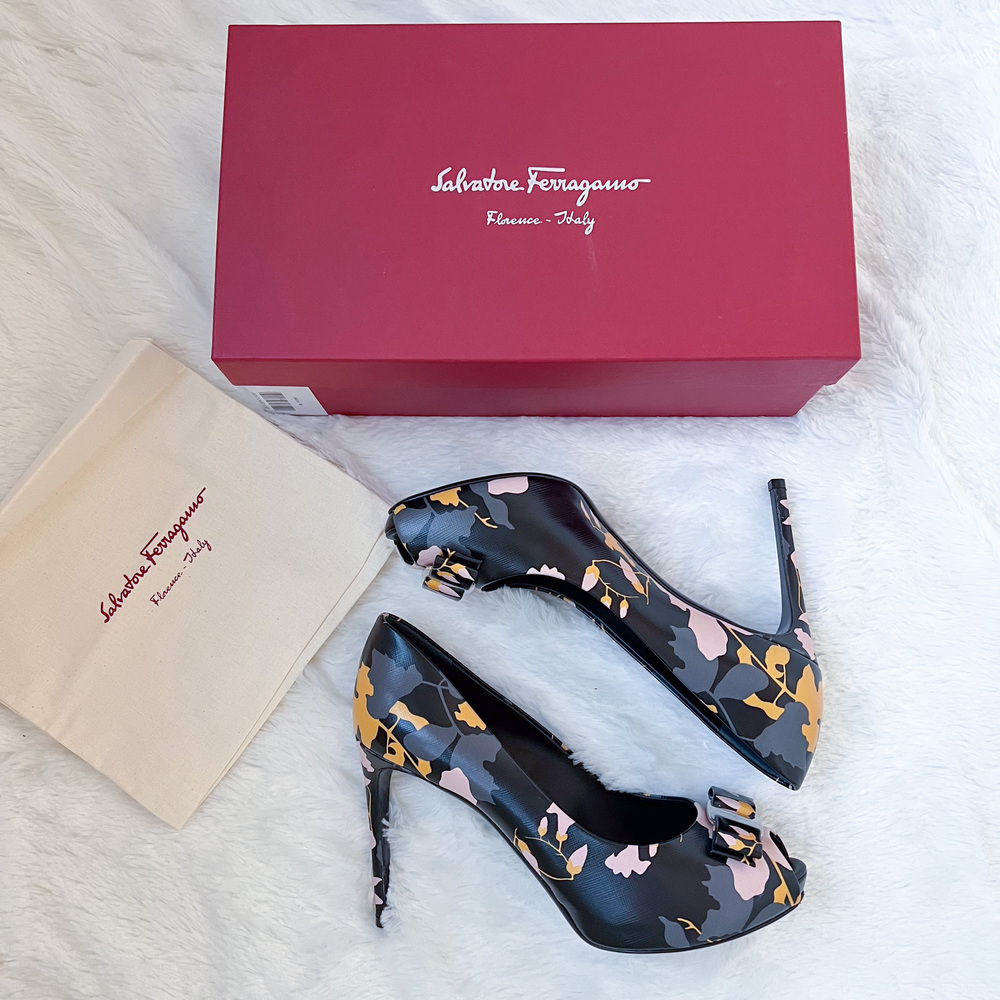 NEW Salvatore Ferragamo Black Pink Plum Flower Peep Toe Heels 9cm Size 9B